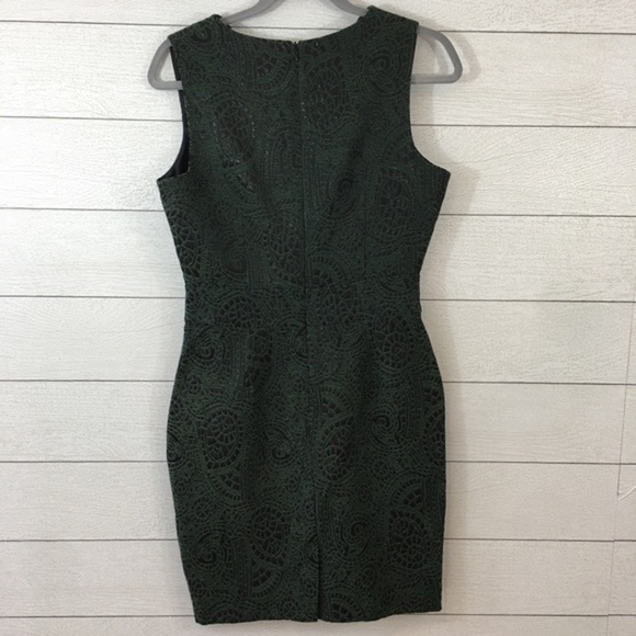 Venus Scallop Neck Sleeveless Dress - Picture 5 of 7